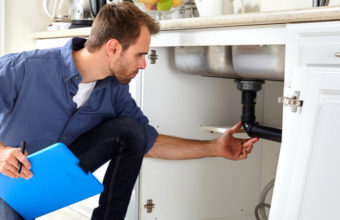 How Do Home Inspectors Check For Leaks?